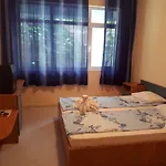 Blue House - синята къща Obzor