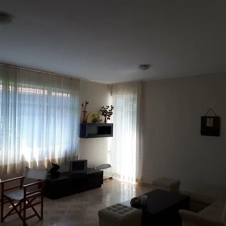 Blue House - синята къща Guest house Obzor