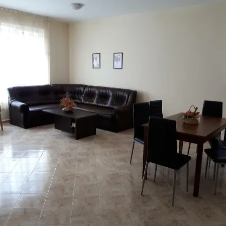 Blue House - синята къща Guest house