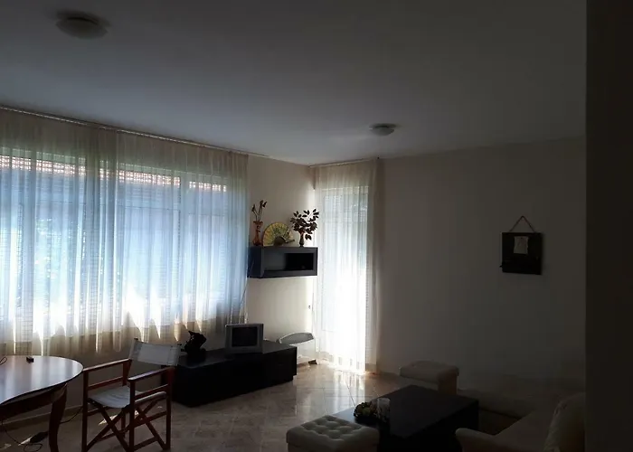 Blue House - синята къща Guest house Obzor