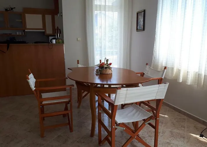 Blue House - синята къща Guest house Obzor