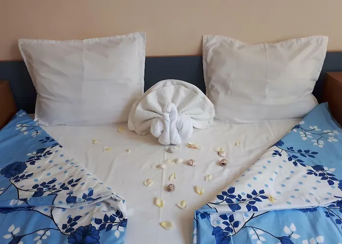 Blue House - синята къща Guest house 3*